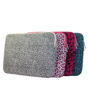 Funda para portátil con estampado de leopardo | Bolso para portátil de neopreno de 13,3 "a la moda y ligero para mujer - Product Image 1