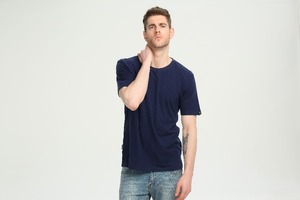 T-Shirt da uomo Eco Friendly girocollo T-Shirt sostenibile a <span class=keywords><strong>manica</strong></span> <span class=keywords><strong>corta</strong></span> canapa t-Shirt estiva da uomo <span class=keywords><strong>vestiti</strong></span> personalizzati - Product Image 5