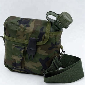 Gourde de survie en <span class=keywords><strong>plastique</strong></span> de 2 L, forme carrée, motif camouflage, pour le camping - Product Image 2