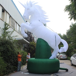 <span class=keywords><strong>Cheval</strong></span> gonflable blanc de licorne, différents motifs, à vendre - Product Image 1