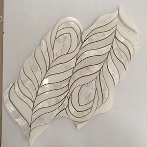 흰색 대리석과 잎 패턴 인레이 타일