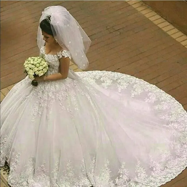 Vestido de Noiva Fora Do Ombro Applique Lace Robe De Querida Puffy Bola Vestido de Noiva Vestidos de Noiva MWA316