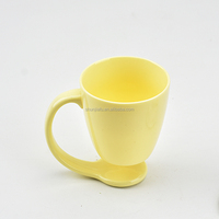 Tasses à café en céramique suspendues personnalisées jaunes décoration de la maison avec poignée et couvercle tasses en céramique flottantes