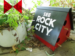 Zie Rock City Birdhouse Paars Martin Vogel Huis Feeder Tuin Yard Rustieke Decor - Product Image 6