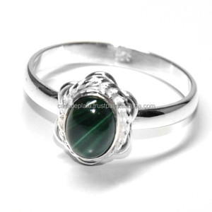 Bague en argent sterling 925 à la mode pour femme Ensemble de pierres précieuses Malachite Cab ovale Lunette classique Bague de lunette classique plaquée argent - Product Image 3