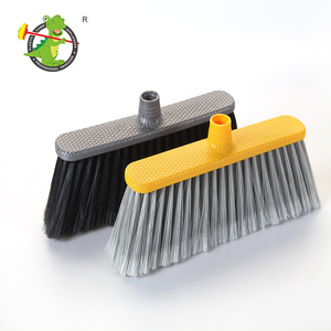 Nueva <span class=keywords><strong>escoba</strong></span> plástica de la limpieza suave del diseño en China - Product Image 1