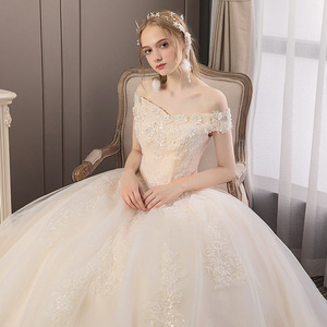 Yi Wu magazzino di fabbrica di colore nero con spalle scoperte con ricamo abiti da sposa gratis drappeggio abiti da damigella fata - Product Image 4