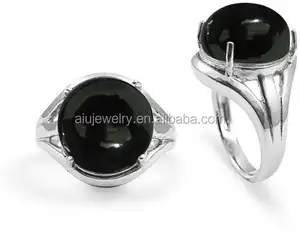 anello in argento con pietra onice nera fabbrica direttamente