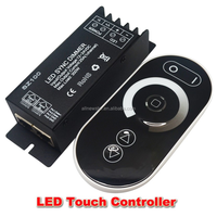 Gradateur tactile RF LED 25A 300W Gradateur synchronisé LED pour bande lumineuse LED DC12-24V