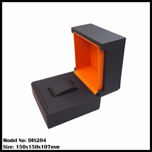 Boîte à montre de luxe pour homme 2026 en cuir à motif avec plaque métallique et surpiqûres - Product Image 4