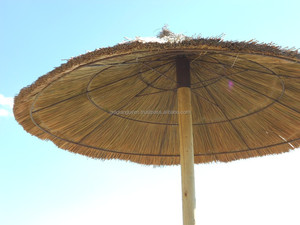 Sombrilla de Playa de Hoja de Palma y Hierba Marina con Muebles de Bambú_Precio Económico - Product Image 3