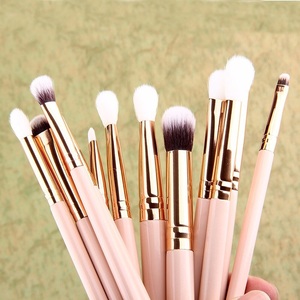 Nouveau Fard À Paupières Maquillage Brushcs pour Eyeliner Oeil Mélange Cosmétiques Souple Synthétique Cheveux Make Up Brush - Product Image 5