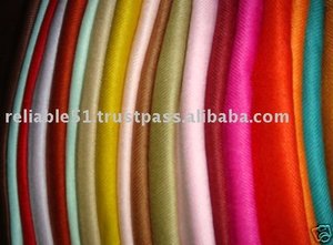 Wholesale High Quality Rayon Printed <b>Pashmina</b> <b>Shawl</b> Solid Color Head Scarf for Adults for Winter and Autumn Use - Product Image 4