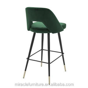 Tabouret de bar en <span class=keywords><strong>velours</strong></span> avec base dorée et design scarabée - Product Image 3