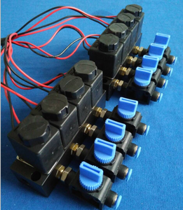 Пластиковый антикоррозийный клапан TS16949 для орошения воды с завода, 8 соленоидных клапанов, пластиковый водяной коллектор - Product Image 1