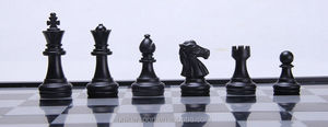 Piezas de ajedrez completas Figuras de Ajedrez de repuesto de plástico con peones de Kings Queens Castles Knights - Product Image 2