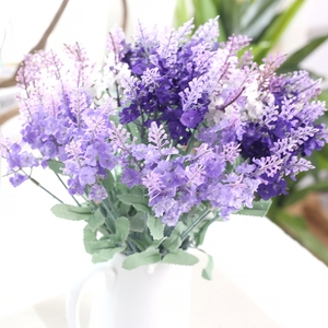 Vente en gros de fleurs artificielles murales de <span class=keywords><strong>lavande</strong></span> de haute qualité et bon marché importées de Chine pour la décoration en vrac - Product Image 1
