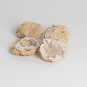 Natuurlijke Rock <span class=keywords><strong>Geodes</strong></span> Kwartskristal Exemplaren Ronde Kleine Kristal Ruwe <span class=keywords><strong>Geodes</strong></span>