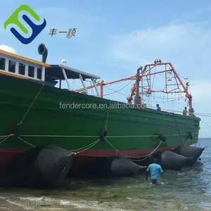 Vissersboot landing airbag in India