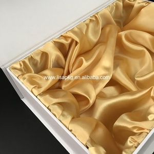 Роскошные упаковочные коробки для волос с логотипом на заказ с золотым атласом и шелковой подкладкой для волос - Product Image 5