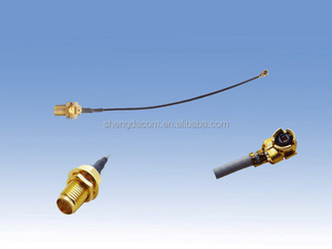 800 - 2700 Mhz multi bande antenne de station de base / 3 G 4 G LTE GSM CDMA en fiber de verre barillet antenne - Product Image 3