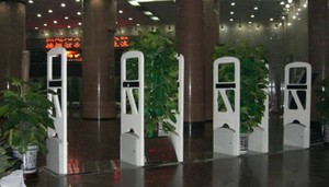 بوابات بطاقات الوصول هوائي <span class=keywords><strong>RFID</strong></span> طويل المدى يمر عبر ماسح ضوئي HF <span class=keywords><strong>ISO15693</strong></span> <span class=keywords><strong>RFID</strong></span> بوابة الباب - Product Image 3