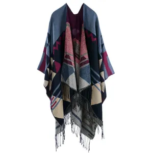 Châle en Poncho de style bohémien pour femme, châles longs, Pashmina, Cardigan, avant l'hiver, élégant, Cape, avec pompon, vente en gros,