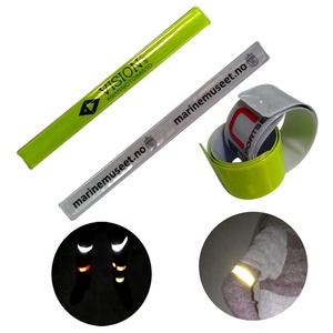 Gelang Vinil Pvc Visibilitas Tinggi Kustom Kelas 2 Gelang Tangan Reflektif Gelang Pembungkus Slap Lengan untuk Hadiah Anak-anak - Product Image 4