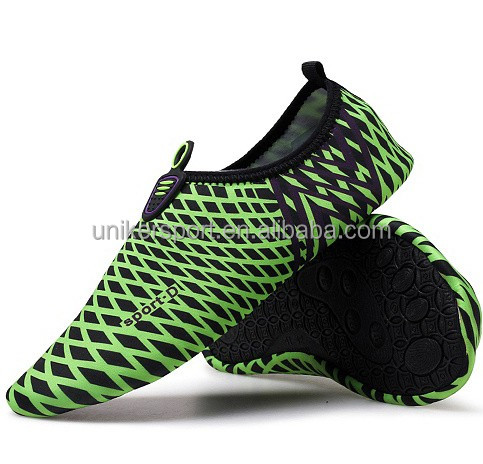 Эластичная пляжная обувь из спандекса с резиновой подошвой