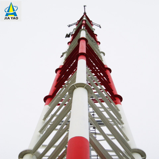 наружная окрашенная 3-х нотная радиостанция gsm gsm Решетчатая стальная трубчатая телекоммуникационная башня