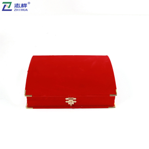 Zhihua marca chino tradicional boda ocho pecho rojo brazalete de Caja con cerradura de oro - Product Image 1