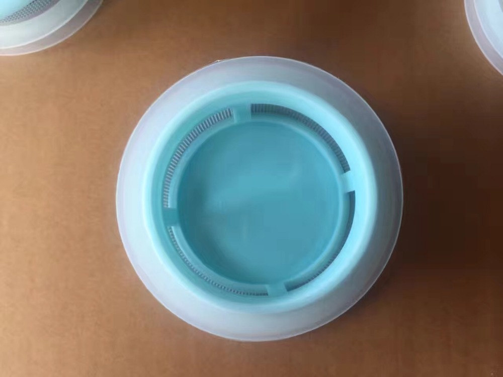 Haonai 60 Ounces Glass Water Pitcher with Lid, Hot/Cold Water Jug, Juice and Iced Tea Beverage Carafe