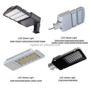4 m 6 m 9 m 12 metro Acciaio Zincato a Caldo di Strada Palo Della Luce Piazza Corte Stadio di Alta Mast LED Palo Della Luce - Product Image 3