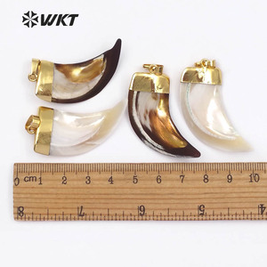 WT-JP073 Pendente Delicato da Donna Collana Vogue con Cappuccio Dorato Bellissima Conchiglia Floreale Bianca a Strisce a Forma di Corno - Product Image 6