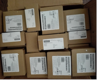 Interfaz Siemens SIMATIC DP IM 153-1 para ET 200M para MAX. 8 MÓDULOS S7-300 6ES7153-1AA03-0XB0