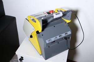 Machine à découper les clés de voiture automatique Kukai Hot 120W <span class=keywords><strong>SEC</strong></span> E9, <span class=keywords><strong>prix</strong></span> de vente 2021 - Product Image 2