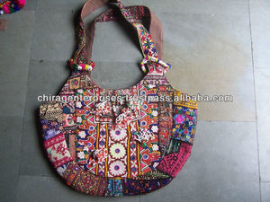 Bolsos de diseñador Banjara vintage Hollywood con estilo - Product Image 1