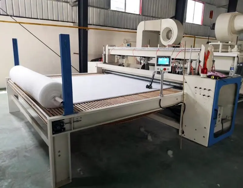 Polyester Fiber Watten Roll Machine Voor Matras En Quilt
