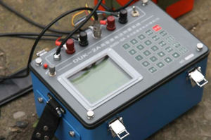 Detector de metais para a mineração de ouro instrumentos geofísicos Pesquisa Medidor de Resistividade Elétrica - Product Image 4