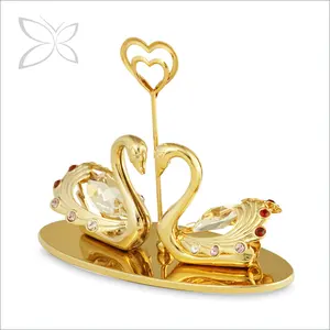 Crysto craft Gold Plated Metal Kissing Swan Figur verziert mit Brilliant Cut Crystals Hochzeits bevorzugungen für Gäste