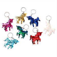 LLavero de tela con lentejuelas reflectantes de doble cara, colorido y Popular, llavero con colgante para bolso de caballo, llavero creativo para coche