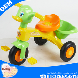 China pabrik plastik bayi roda tiga kustom mainan anak-anak naik mobil