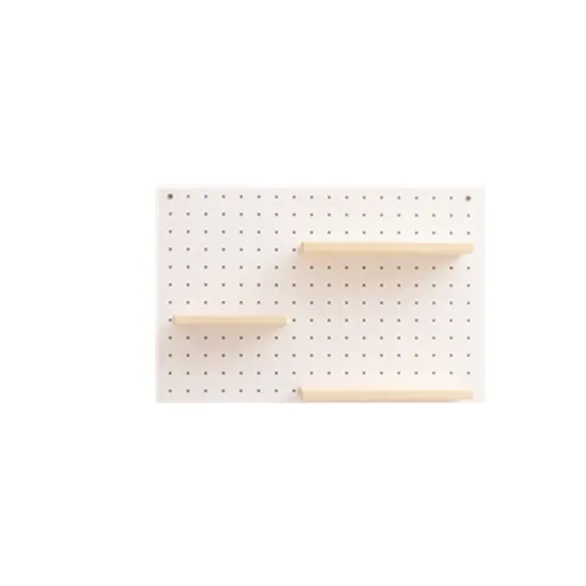 رف خشبي بنمط أوروبي ذو لوحة مربعة بيضاء بفتحة صغيرة لوح خشبي