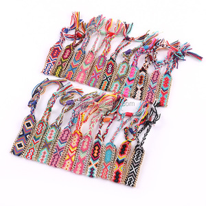 Pulseira de algodão estilo boho, cor, tecido à mão, geométrico, design étnico - Product Image 5