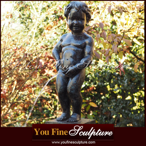 Statue de bronze célèbre d'un garçon faisant <span class=keywords><strong>pipi</strong></span>, fontaine - Product Image 2