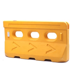 Nuovo Design di Barriere Stradali in Plastica Rotostampata Riempibili con Acqua - Product Image 1