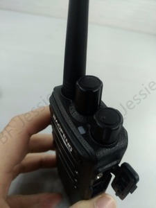 Nouvelle arrivée Baofeng BF-V2 16CH FM radio USB 5 V charge rapide <span class=keywords><strong>jambon</strong></span> émetteur-récepteur radio - Product Image 4