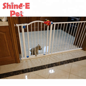 Puerta <span class=keywords><strong>de</strong></span> <span class=keywords><strong>seguridad</strong></span> ajustable para perros y bebés, puerta retráctil para mascotas, amigable con los niños - Product Image 1