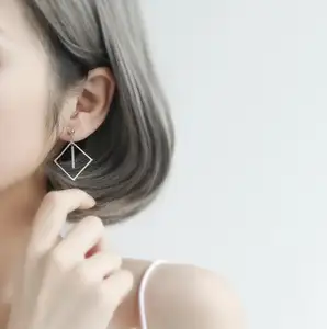 日本时尚菱形滴耳环，框 925 银吊坠耳环，s925 耳环首饰