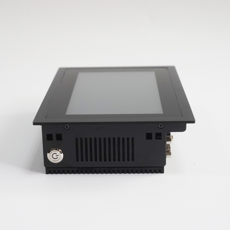 Fanless 7 pouces de bureau adapté aux besoins du client hmi embarqué bon marché avant écran tactile industriel pc